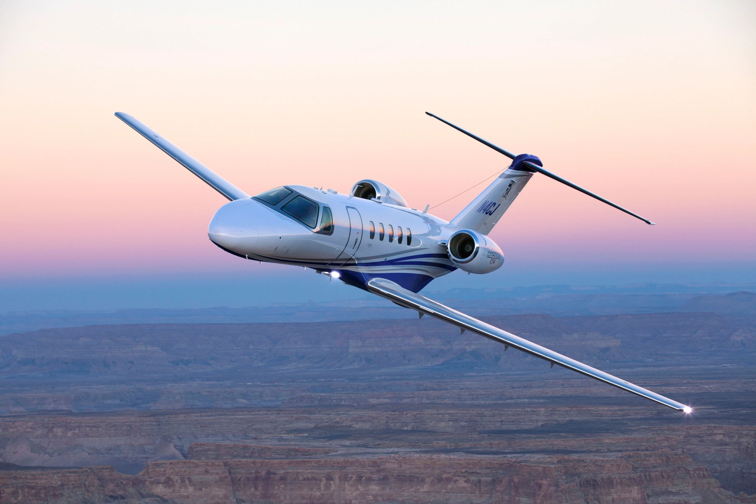 GW Aviation business jet in flight
